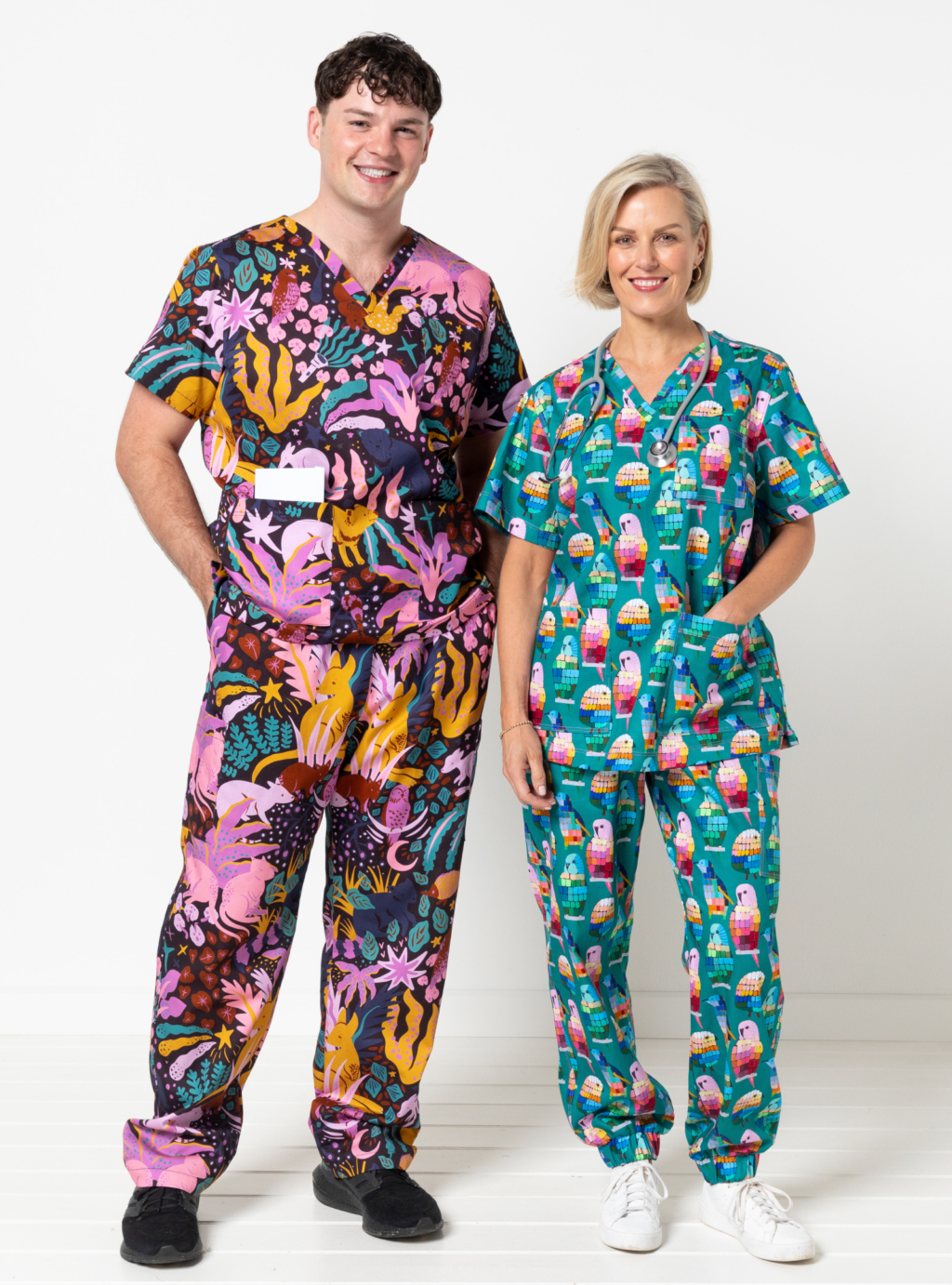 Flossy-Woven-Scrubs-Set-Gal-1