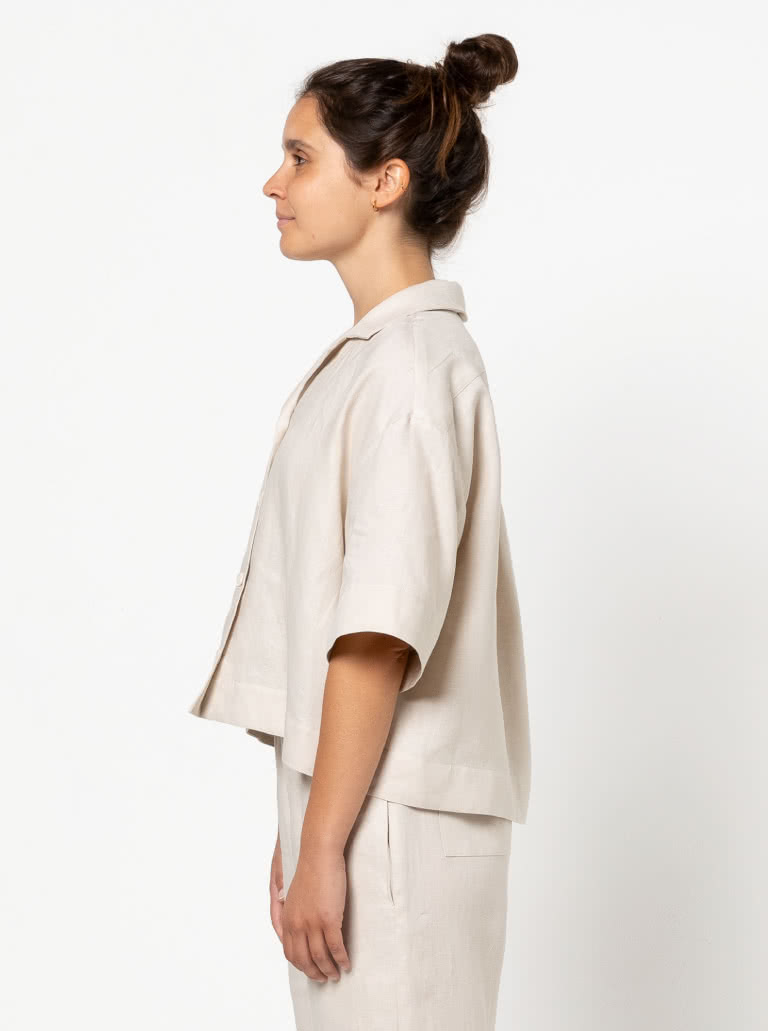 Albie Woven Shirt By Style Arc - Short box shaped shirt with a dropped shoulder and square shaped elbow length sleeve.