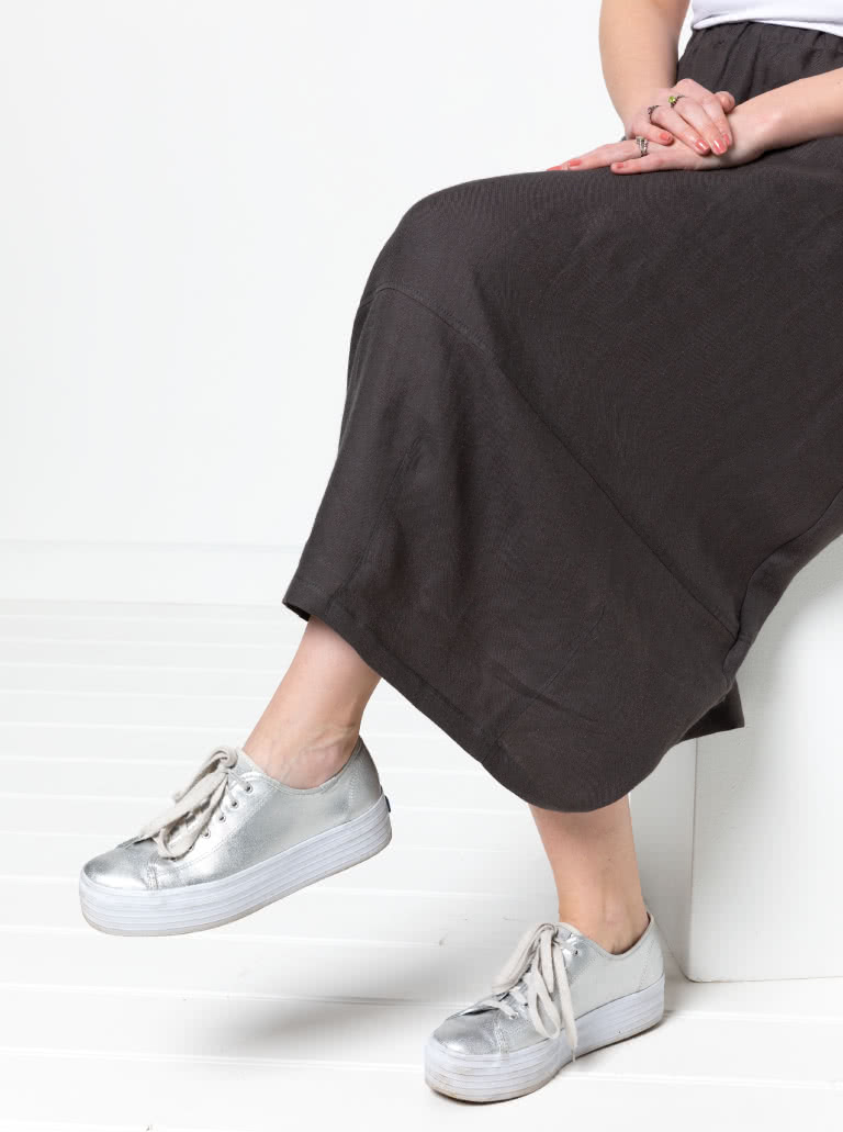 Ayla Woven Skirt By Style Arc - Cocoon shape elastic waist skirt with a darted hem and inseam pockets