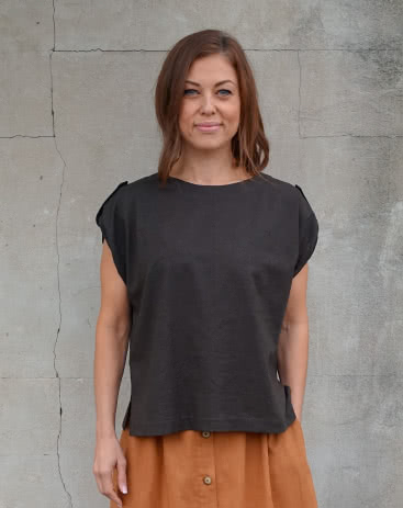 Bonnie Woven Tops By Style Arc - Two top options in the one pattern. 1 - Sleeveless swing shape top with a cropped length. 2 - A square shaped drop shoulder and longer length top. Both tops feature a round neck and functional back opening.