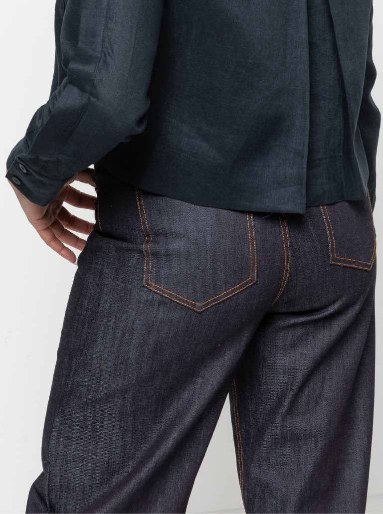 Carlisle Jean By Style Arc - Traditional wide/straight leg jean that sits on the waist.