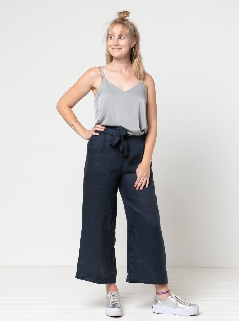 Clare Pant By Style Arc - This elastic waist, wide leg pant features a fashionable 7/8th leg length, pockets and tie belt.