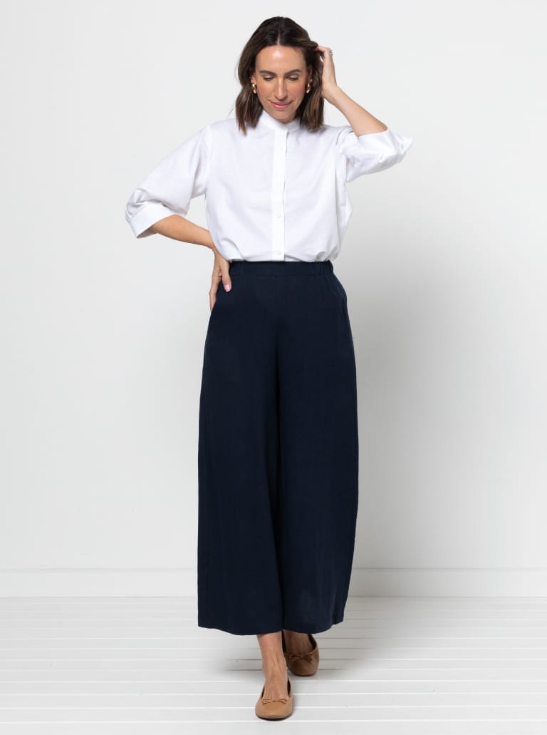 Clayton Woven Shirt Pack By Style Arc - Shirt with two body shape options - a "relaxed shape" shirt with a back yoke and optional collars, sleeves and pockets or a "classic fit" shirt with optional front and back yokes, sleeves, collars and pockets.