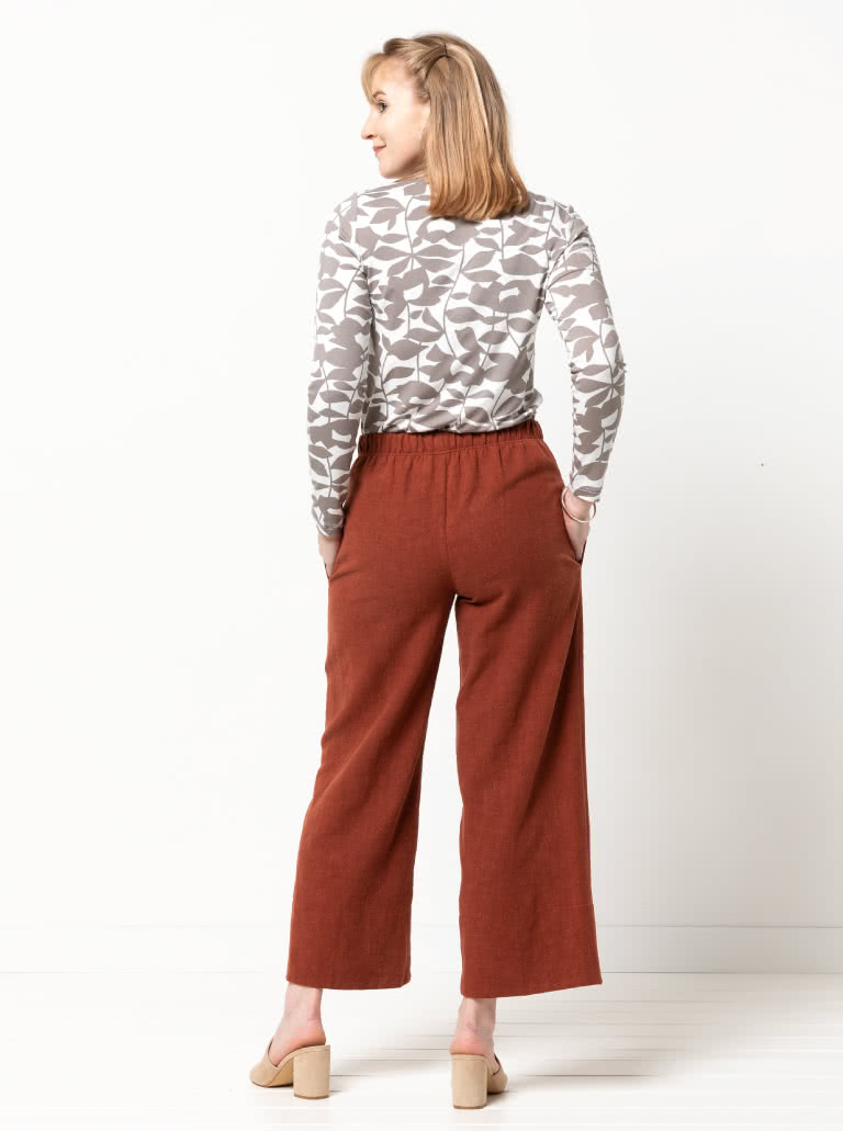 Darby Woven Pant By Style Arc - 7/8th length wide leg pant with elastic waist and patch pockets.