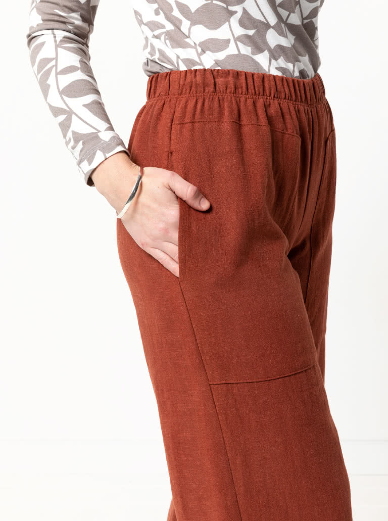 Darby Woven Pant By Style Arc - 7/8th length wide leg pant with elastic waist and patch pockets.