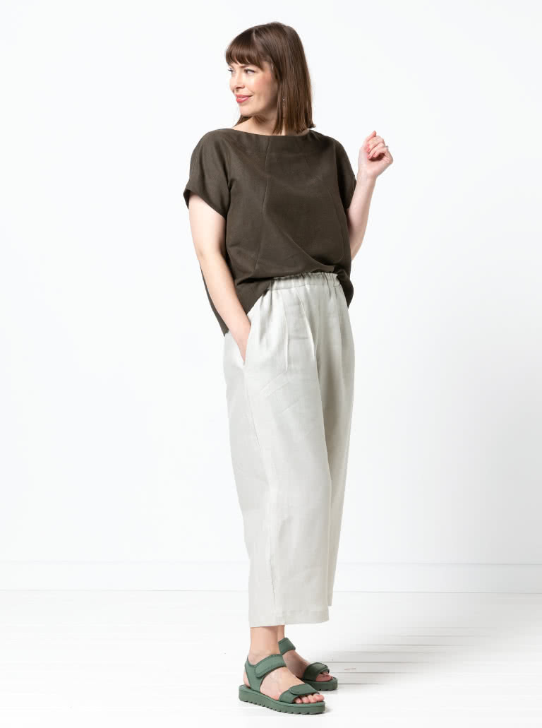 Ethel Designer Pant By Style Arc - Elastic waist crop Gaucho pant.