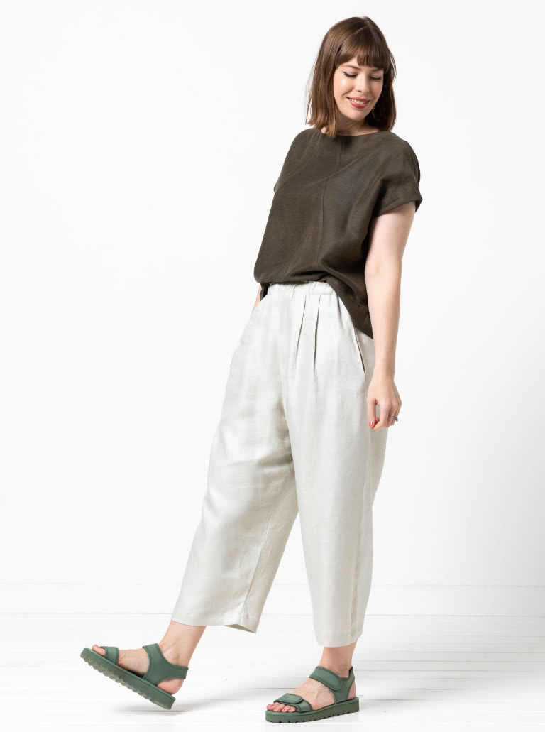 Ethel Designer Pant By Style Arc - Elastic waist crop Gaucho pant.
