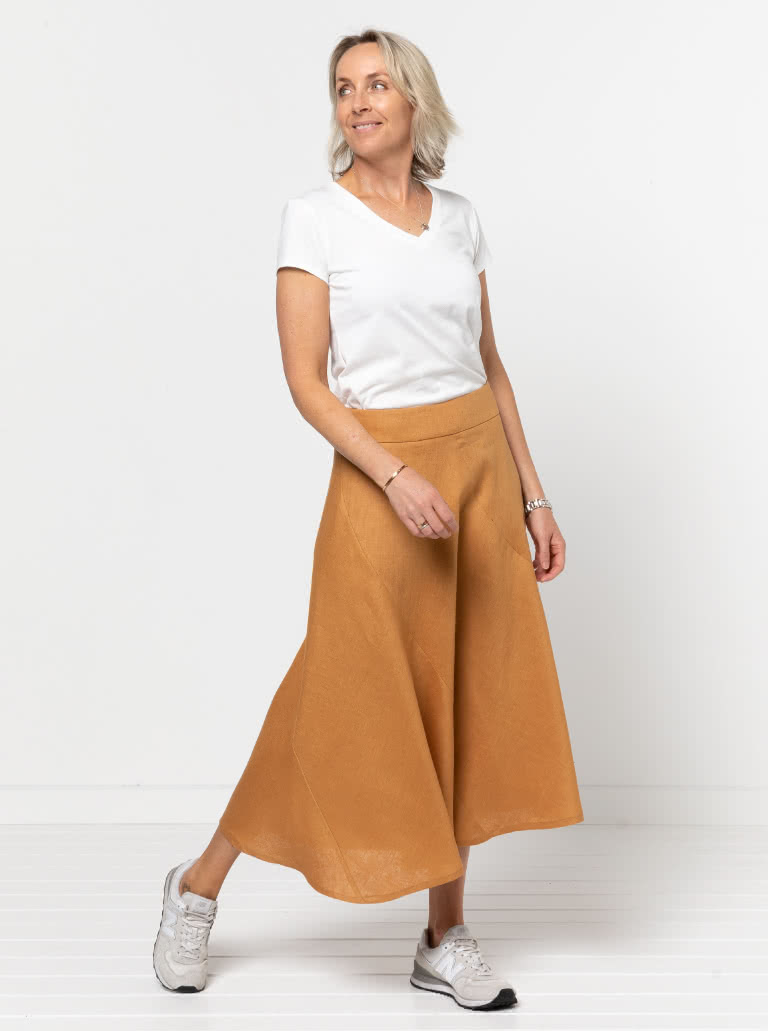 Haven Woven Skirt By Style Arc - Four panelled skirt with curved seams and shaped waistband.