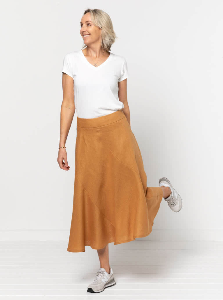 Haven Woven Skirt By Style Arc - Four panelled skirt with curved seams and shaped waistband.