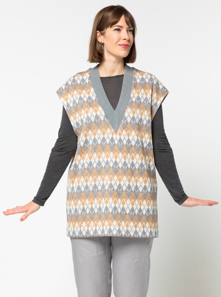 Keith Knit Vest By Style Arc - Long line vest with a deep "V" neck and dropped shoulders.