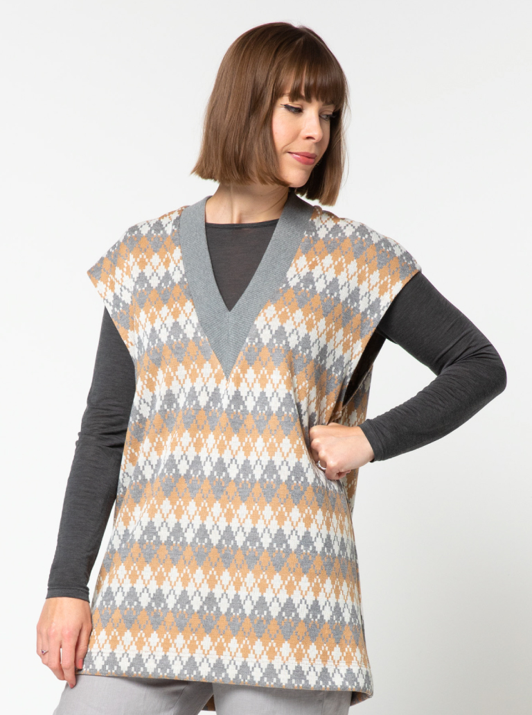 Keith Knit Vest By Style Arc - Long line vest with a deep "V" neck and dropped shoulders.