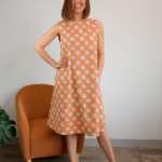 YOURS - Shift-jurk met bloemmotief in zwart/rood | Yours Clothing