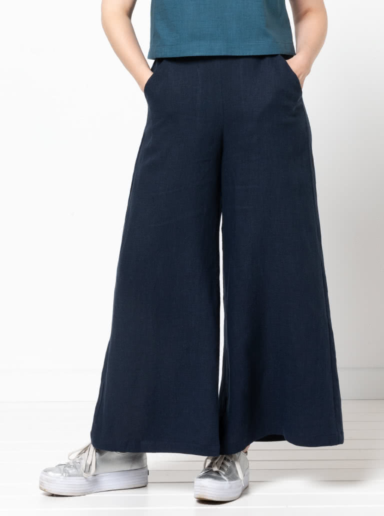 Loddon Woven Pant By Style Arc - Wide leg elastic waist pant with angled pockets