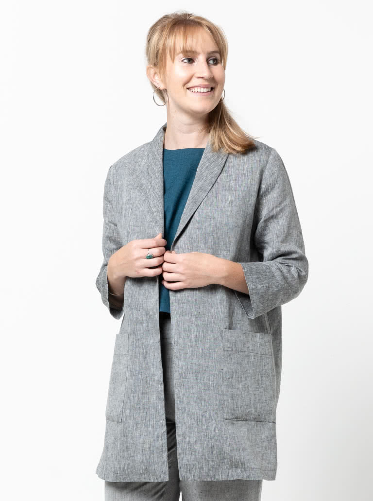 Loren Jacket By Style Arc - Essential three-quarter length jacket with a shawl collar and pockets.