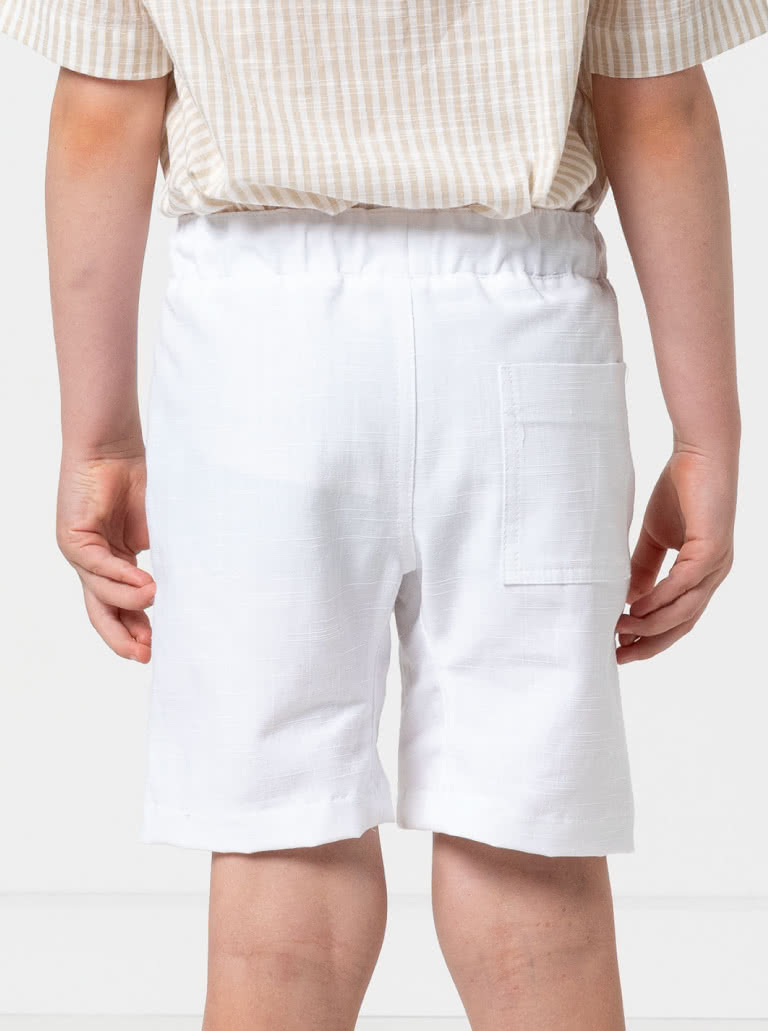 Oscar Kids Short By Style Arc - Elastic waist short featuring a crotch insert, front and back pockets, for kids 2-8