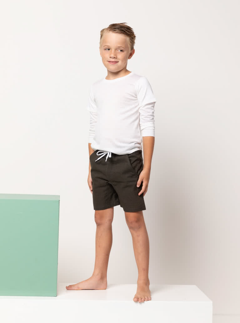 Oscar Kids Short By Style Arc - Elastic waist short featuring a crotch insert, front and back pockets, for kids 2-8