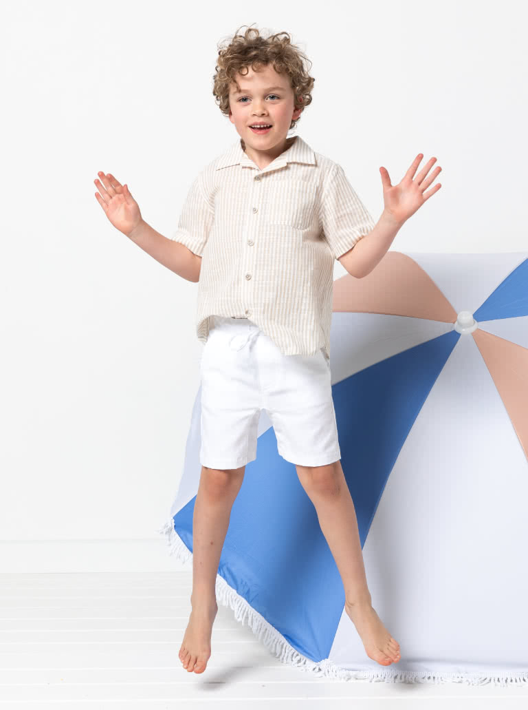 Oscar Kids Short By Style Arc - Elastic waist short featuring a crotch insert, front and back pockets, for kids 2-8