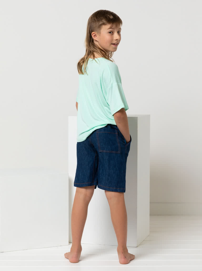 Oscar Teens Short By Style Arc - Elastic waist short featuring a crotch insert, front and back pockets, for teens 8-16