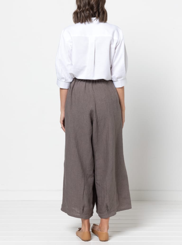 Reeve Woven Culotte By Style Arc - Wide leg cropped pant with hem tucks, inseam pockets and elastic waistband.