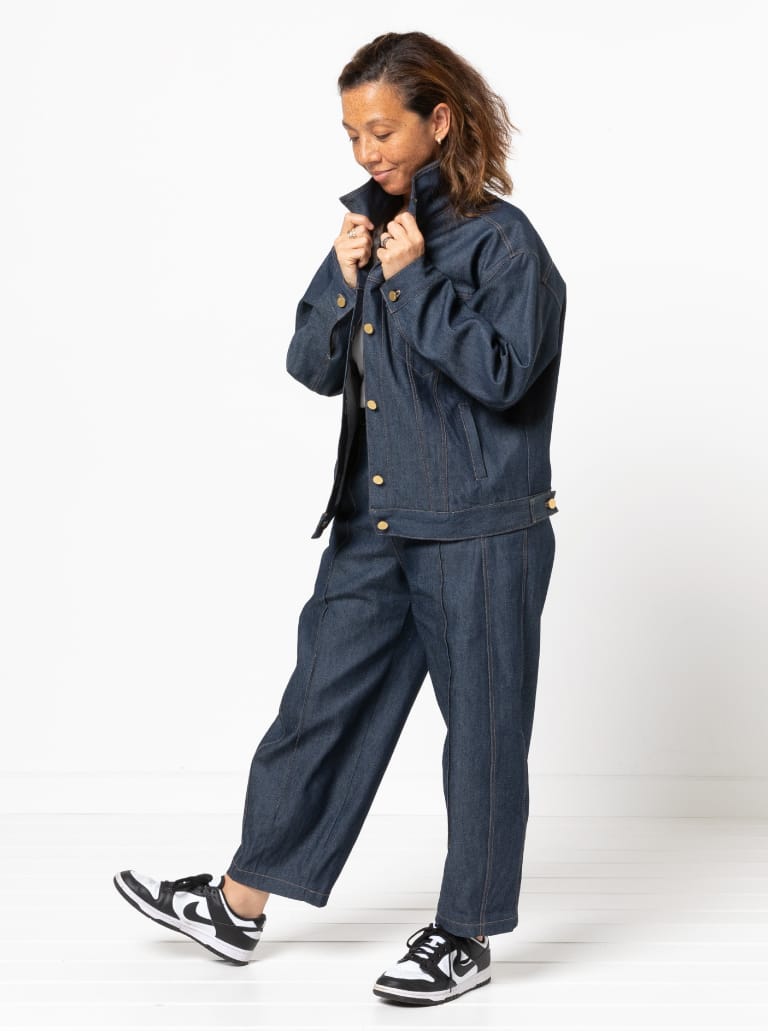 Twig Woven Pant By Style Arc - Barrel leg high waisted jeans with fly front and inseam pockets.