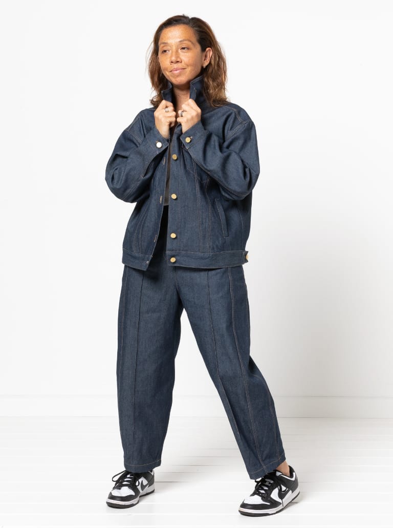 Twig Woven Pant By Style Arc - Barrel leg high waisted jeans with fly front and inseam pockets.