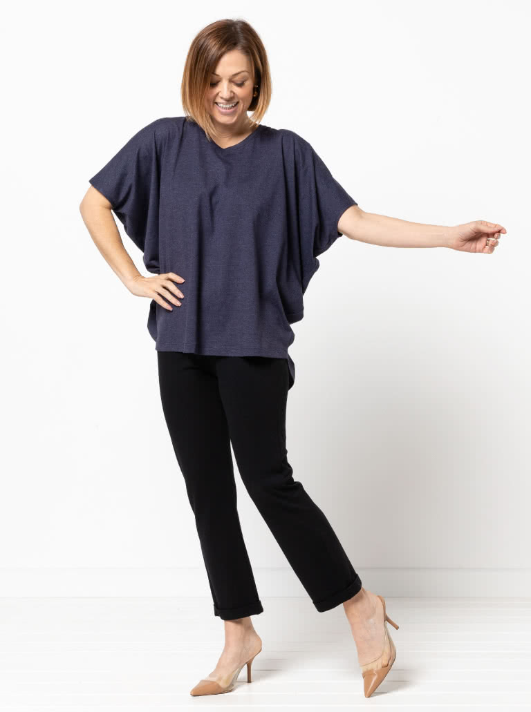 Venn Knit Tunic Top By Style Arc - Draped top with "V" neck, high-low hemline and extended shoulder line.