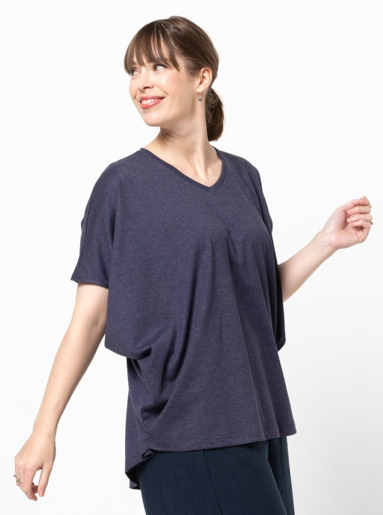 Venn Knit Tunic Top By Style Arc - Draped top with "V" neck, high-low hemline and extended shoulder line.