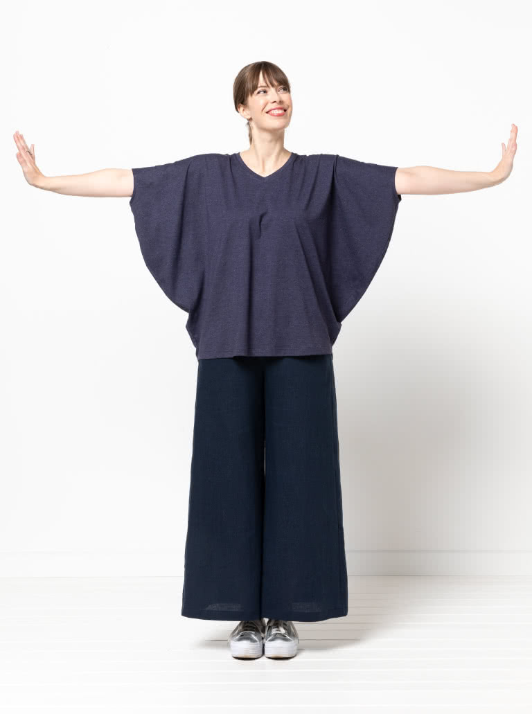 Venn Knit Tunic Top By Style Arc - Draped top with "V" neck, high-low hemline and extended shoulder line.