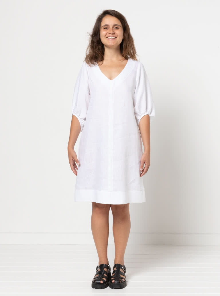 Zalia Woven Top and Dress By Style Arc - Top or dress with a round or "V" neckline featuring fashionable balloon sleeves.